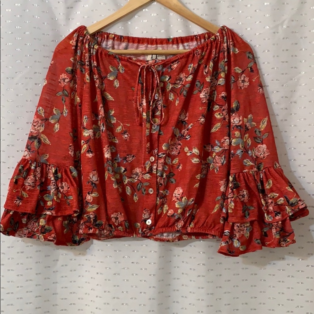 Haute Project-Floral bell sleeve top